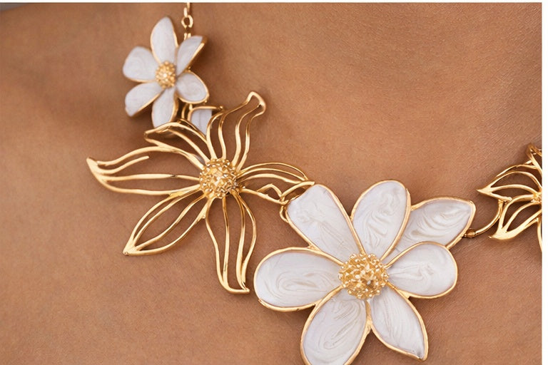 Handcrafted Floral Ethnic Necklace Set – White Enamel & Gold-Tone Statement Jewelry